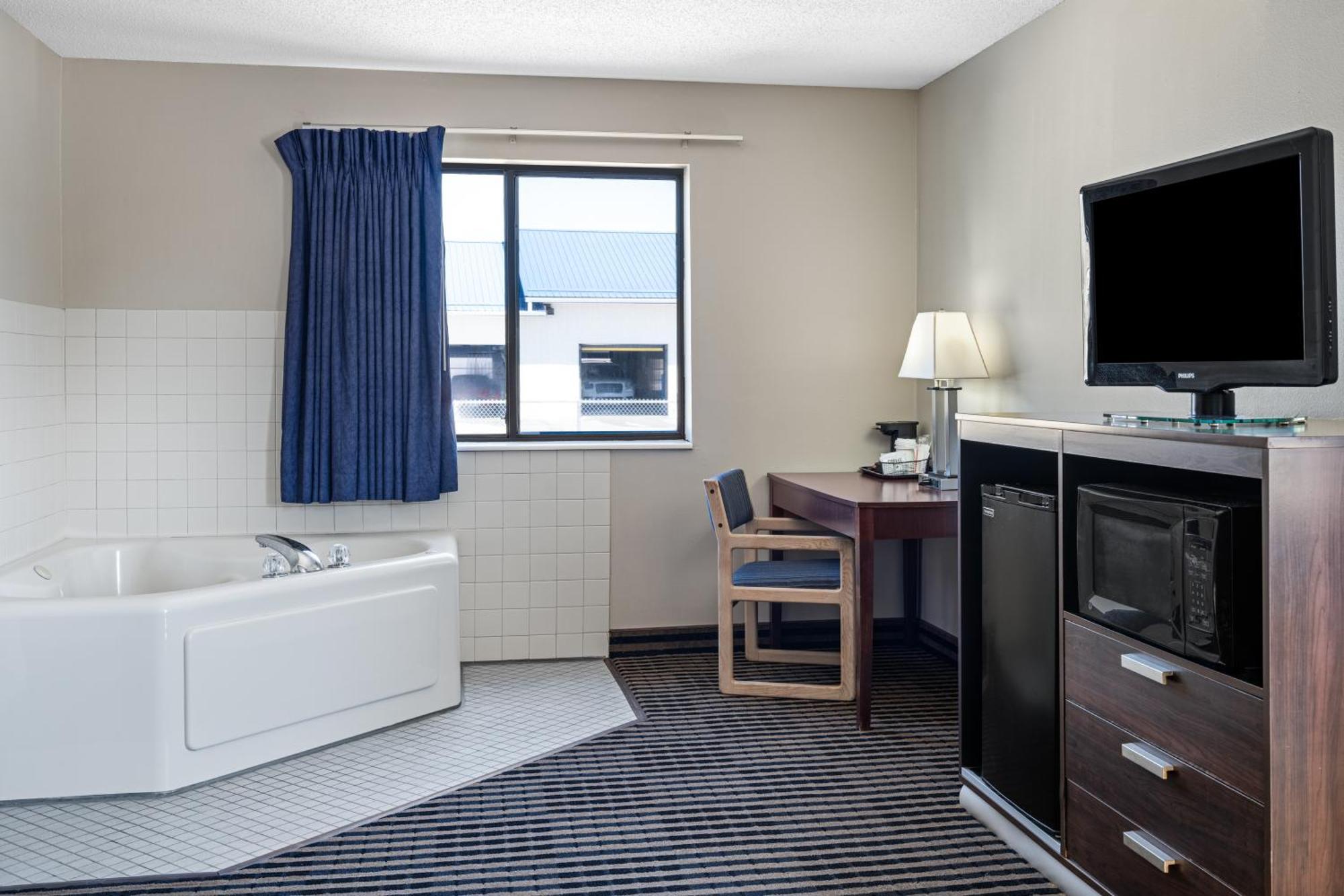 Super 8 By Wyndham Humboldt Exterior foto